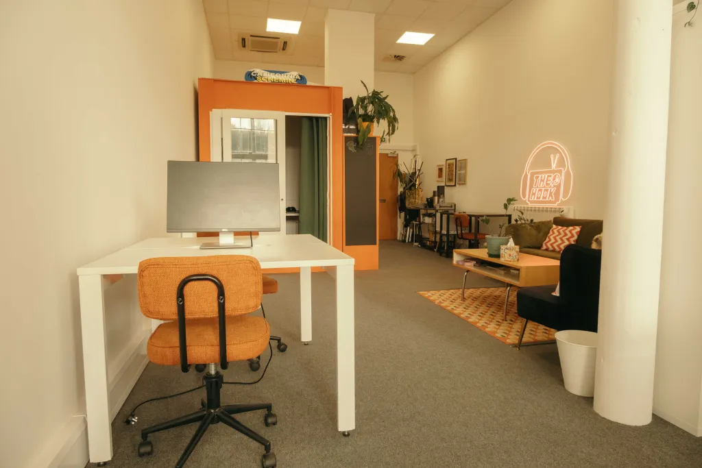 SisterSlate_Office_-7